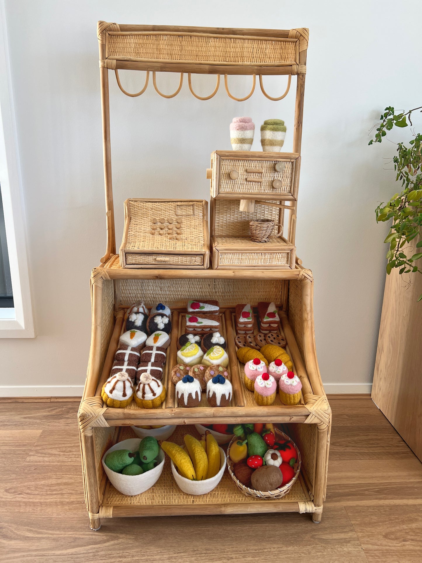 Toy Shop Stand - Natural Rattan