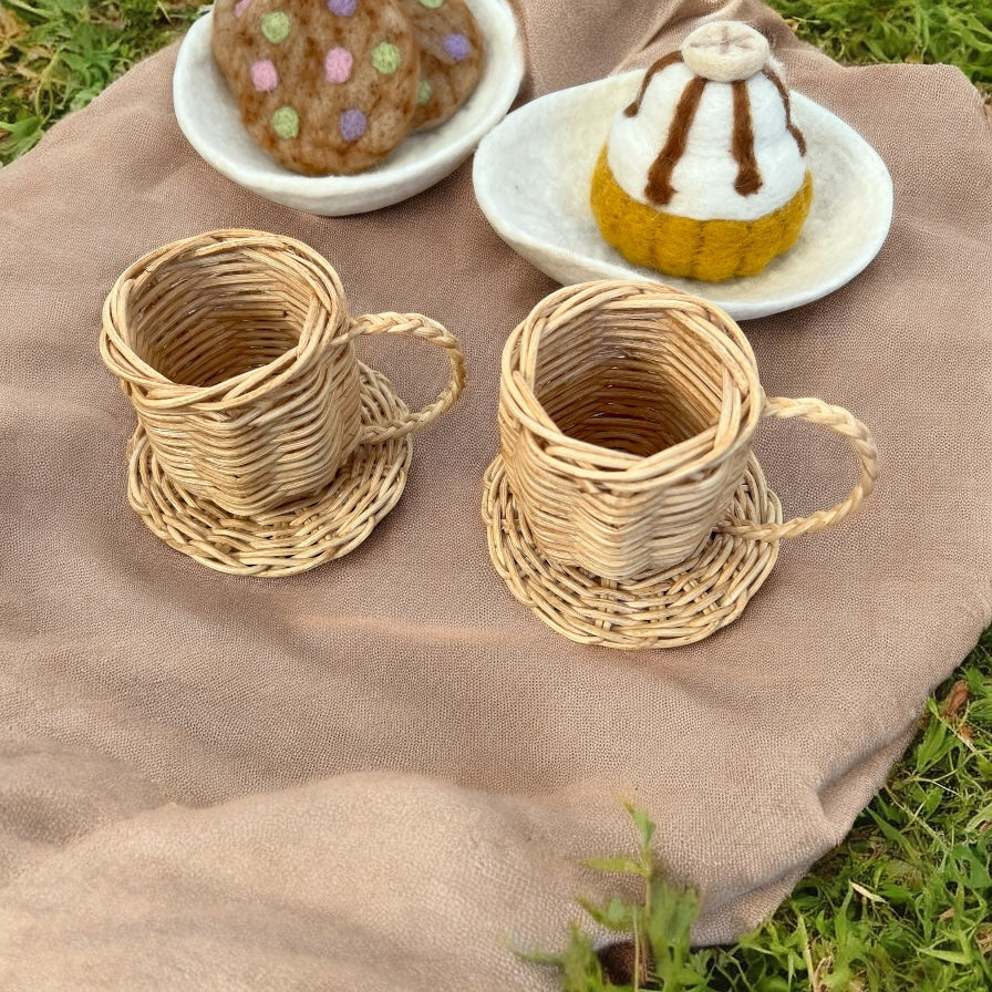 A Pair of Teacups & Saucers- Set of 4