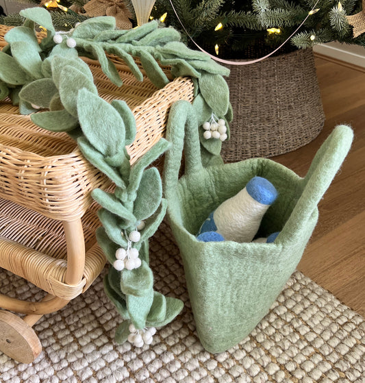 Felt Christmas Garland with White Berries