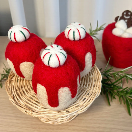 Felt Christmas Cake with Peppermint