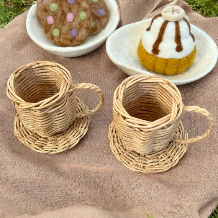 A Pair of Teacups & Saucers- Set of 4