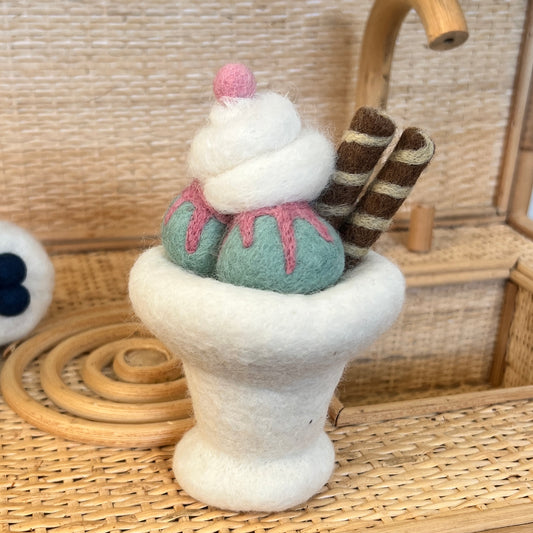 Felt Bubble Gum Sundae