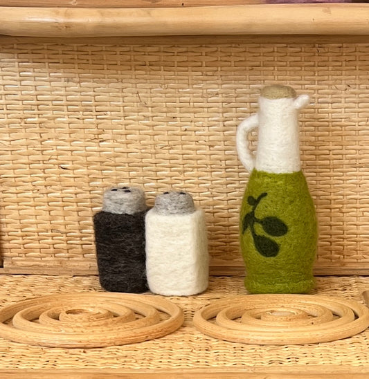 Felt Salt & Pepper Shaker - Set of 2