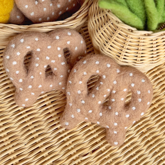 Felt Pretzel