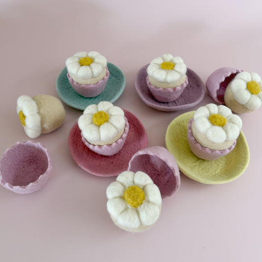 Felt Jumbo Daisy Muffin - 2 piece set