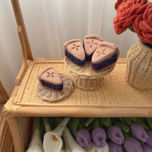Felt Blueberry Pie