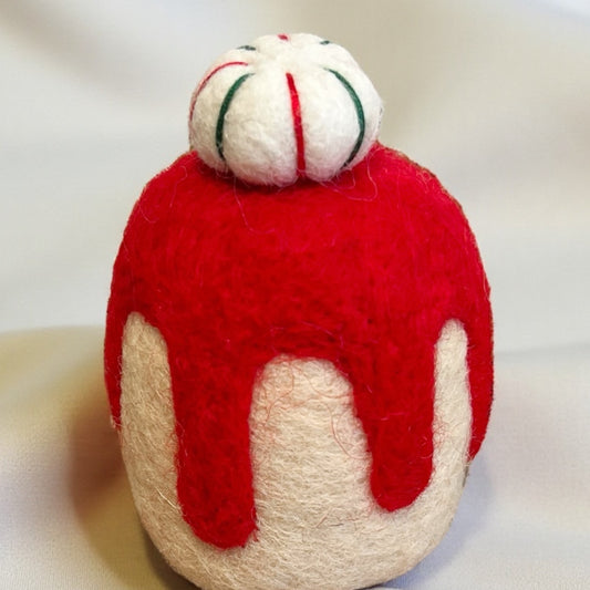 Felt Christmas Cake with Peppermint