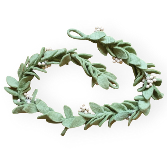 Felt Christmas Garland with White Berries
