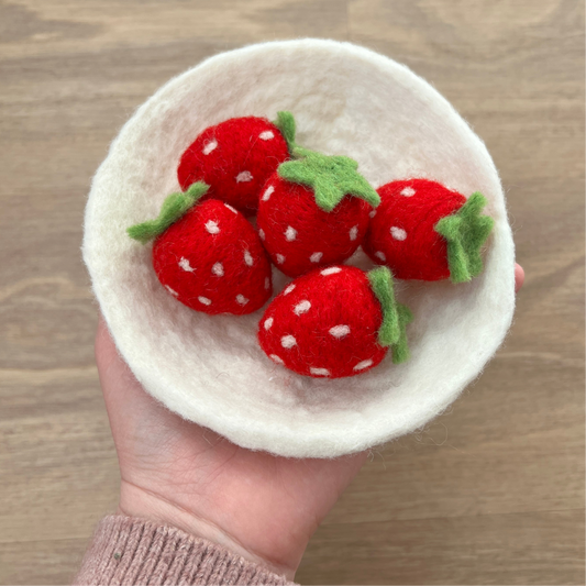 Felt Strawberries On Felt Plate (Set of 6)