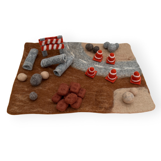 Felt Construction Play Mat Set With Accessories