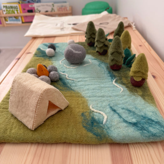 Felt Camping Play Mat with accessories - Set of 19